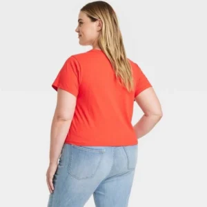 Universal Thread Women's Red Short Sleeve Oversized Cropped T-Shirt Medium